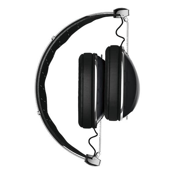 Skullcandy Aviator Roc Nation Headphones
Black/Brown 3