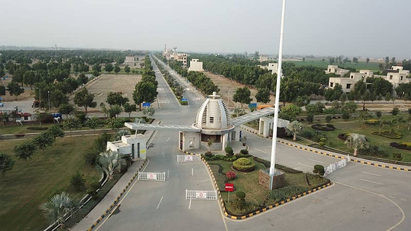 Prime Location 8 Marla Plot for Sale in Bahria Education, Lahore 1