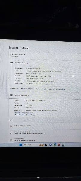 Lenovo laptop in good condition with touch screen all in one 17