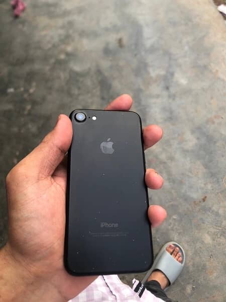 IPhone 7 128 GB all okay no any fault non pta 4