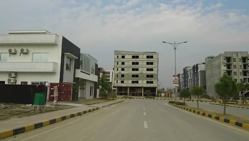 Residential Plot Of 5 Marla Is Available In Contemporary Neighborhood Of Faisal Town - F-18 1