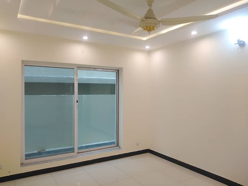 7 Marla House For rent In Bahria Town Phase 8 - Khalid Block 4