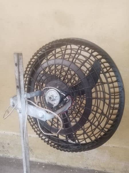 12 v fast fan with stand and charger 10 1