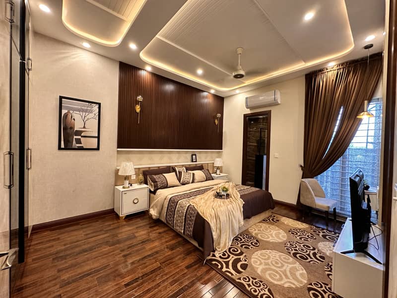 Luxurious 10 Marla Dream Home In Sialkot - Get It On Easy Instalments! 6