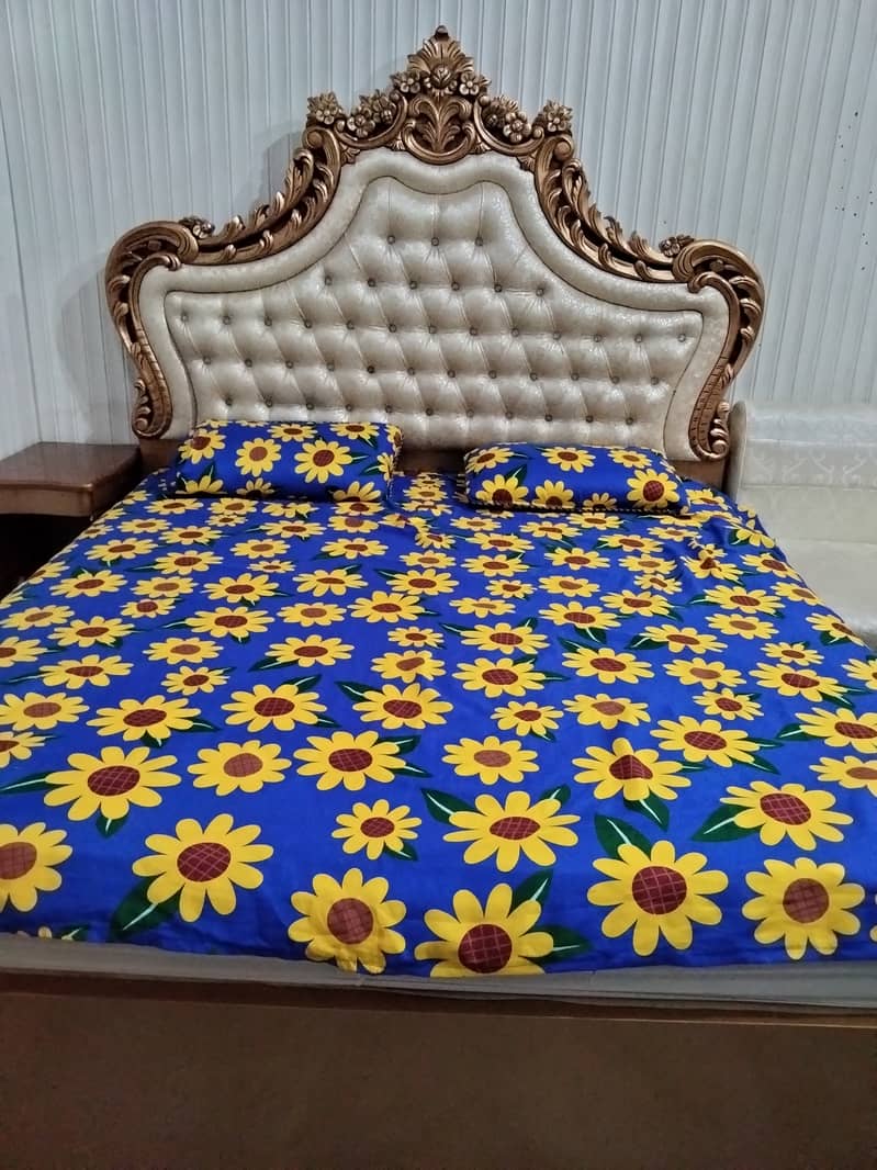 bed set with two side tables and dewaan for sale 0