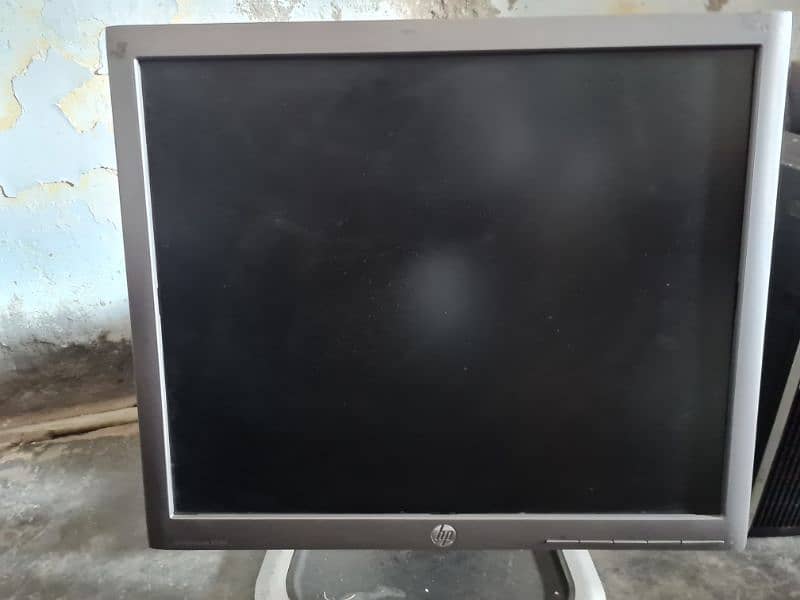 Hp 19 inch LCD Monitor 2