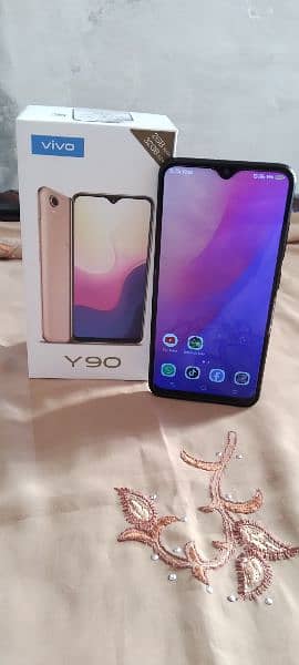 Vivo Y90 4