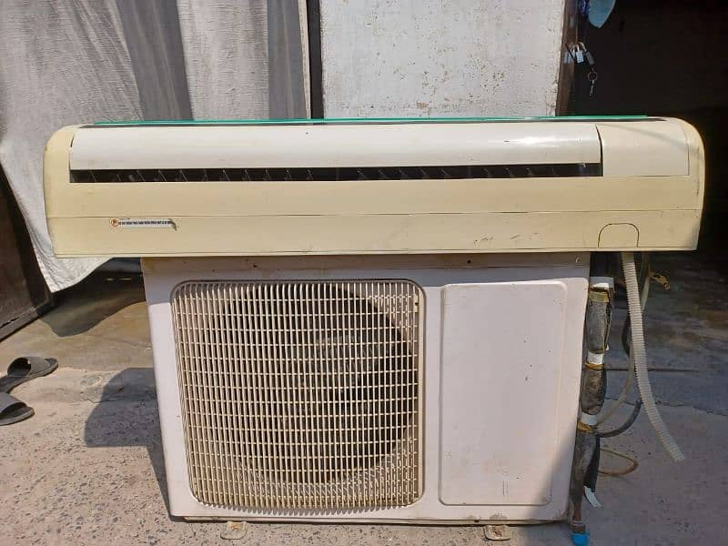 split type air conditioner 1