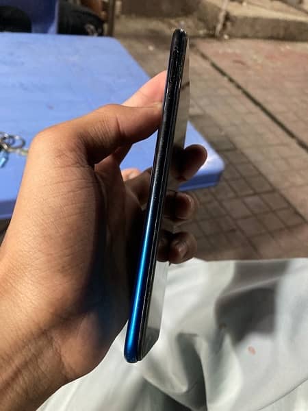 vivo 1823 (32 gb) 2