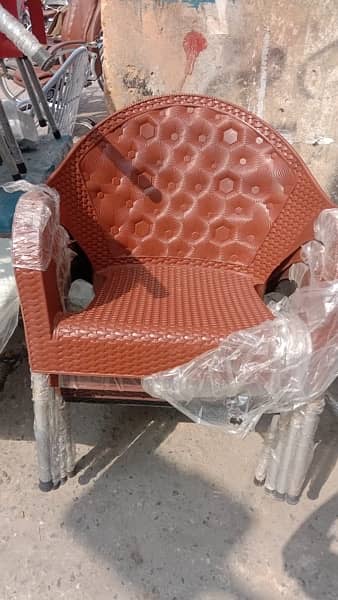 plastic chairs 10