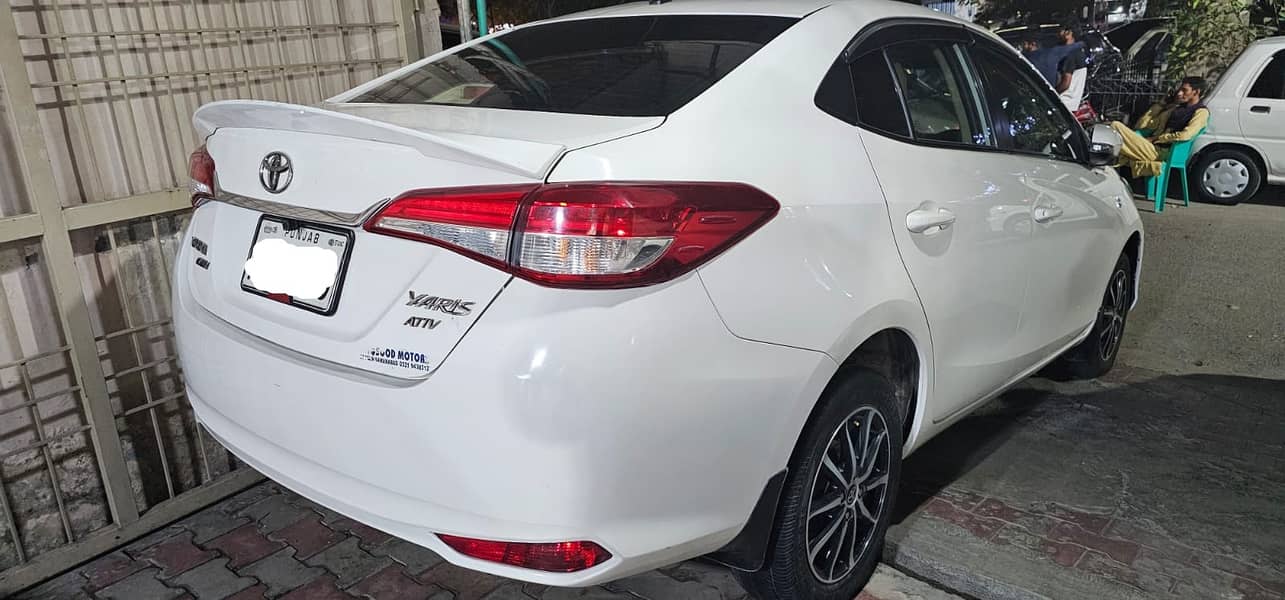 Toyota Yaris 1.3 Auto 2020 already bank leased 4