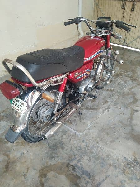 Yamaha Dhoom 70 cc 7