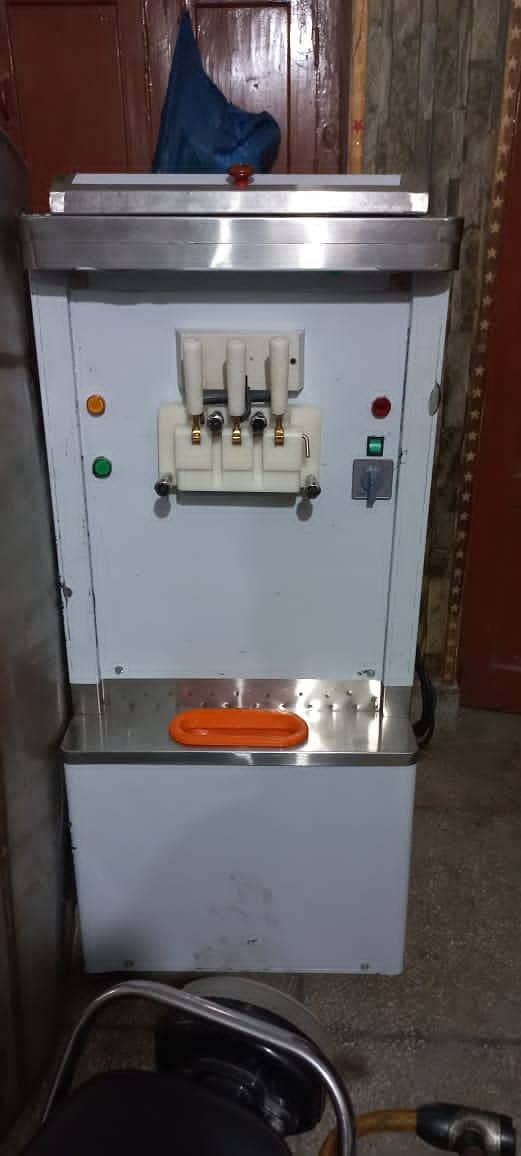 Milk chiller/Gol and D shape Ice-cream Machine /kulfi plant /Chillers 11