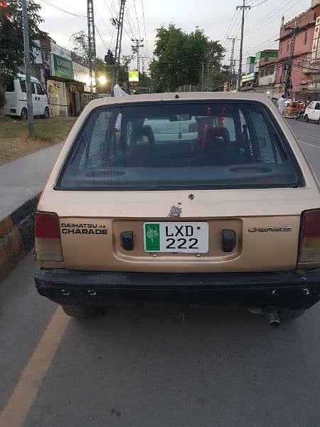 Daihatsu Charade 1985 gari mara name pa hai contact 03359721509 0