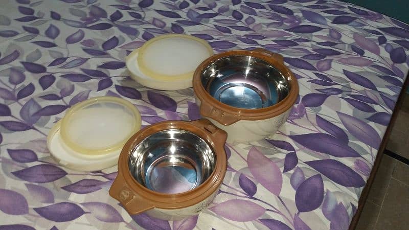 Set Of 2 small hotpot 10/10 condition 4