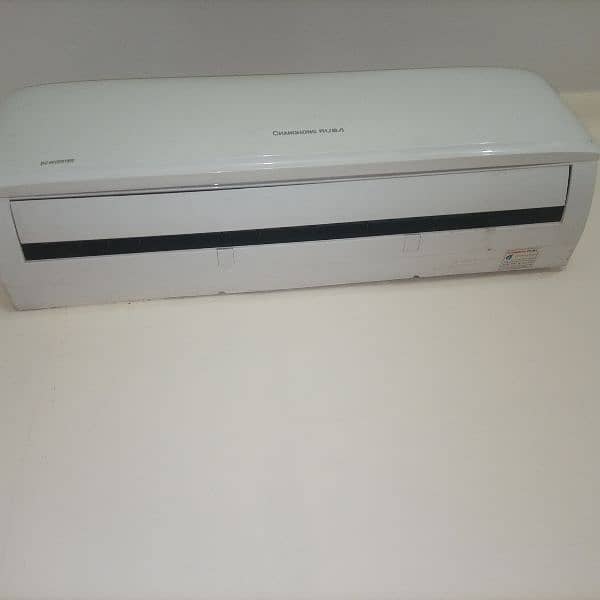 CHANGHONG RUBA inverter ac . . . . full new condition. . . and good working 2