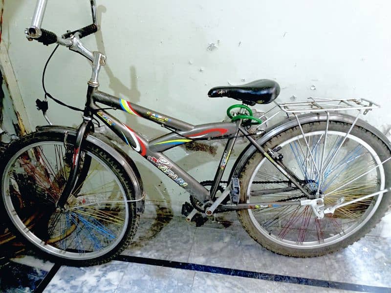 Selling mountain bicycle 0