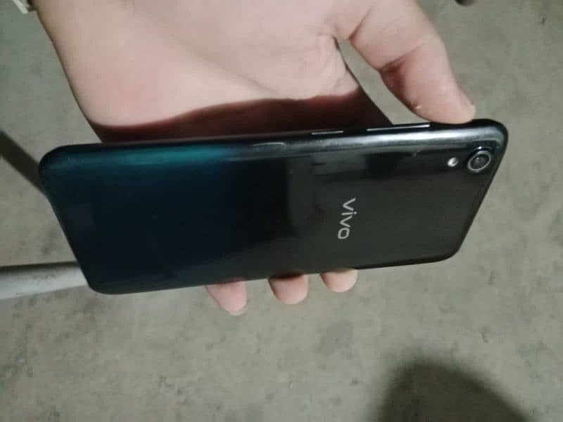 vivo y1s 2