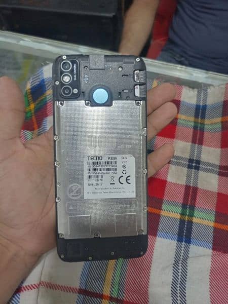 Techno spark 6 Go urgent sale  4,64  with original charger 5