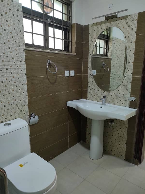 BRAND NEW 12 Marla 4 Bed Flat On Ground Floor Available For Rent In Askari 11 Sec-B Lahore 15