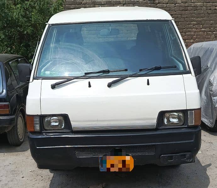 Mitsubishi van l300 1