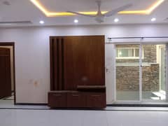 House For Rent In Rs. 170000/- 0