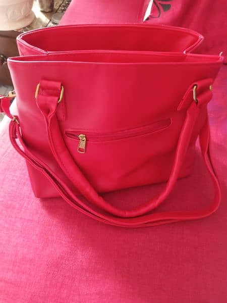 hand bag in red color 3