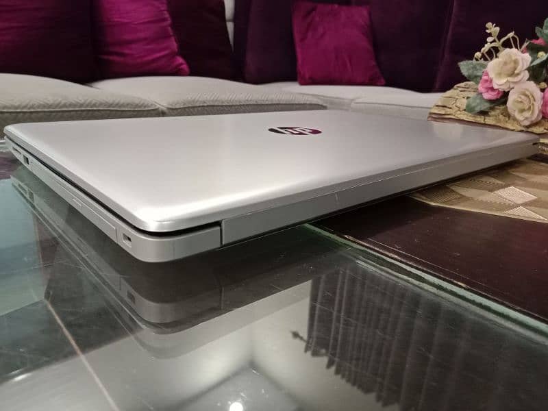 HP 15 da series core i5 10th gen with 2GB Nvidia GPU 10