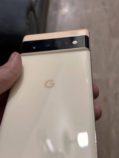 pixel 6 pro - factory unlocked 5