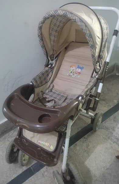 6 Wheels Pram - Best condition 2