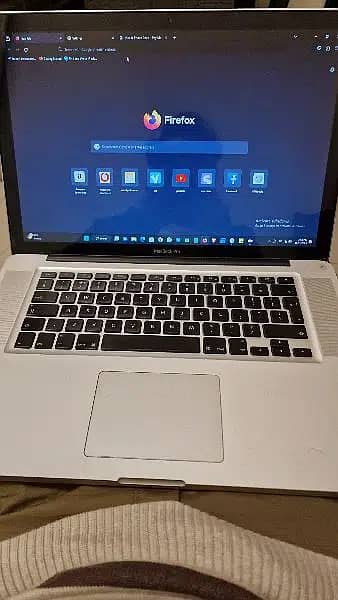 Macbook 2012 mid use condition 10 by 9 2