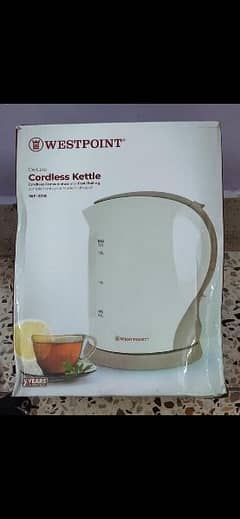 plastic body kettle 1 month used  warranty available