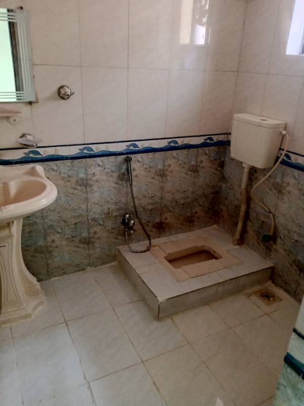 2 bed upper portion for rent (original pic) 4