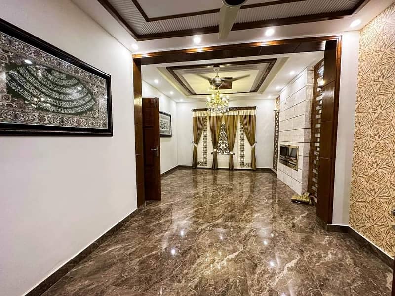 10 Marla Full House Available For Rent Sector C Bahria town Lahore 24