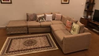 5 Seater L-Shaped Sofa With Table 0