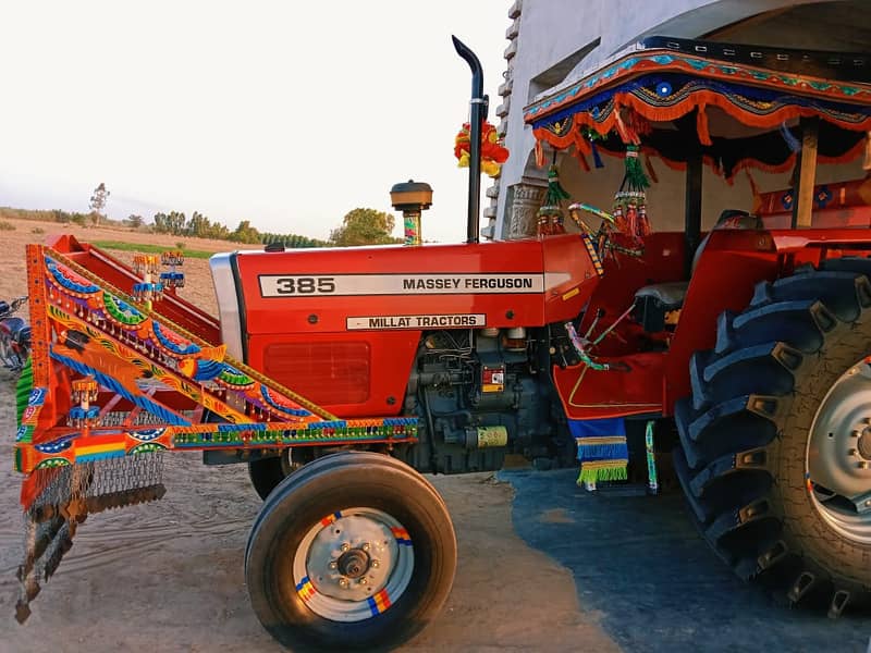 Tractor Massey Ferguson 385 Model 2017 8