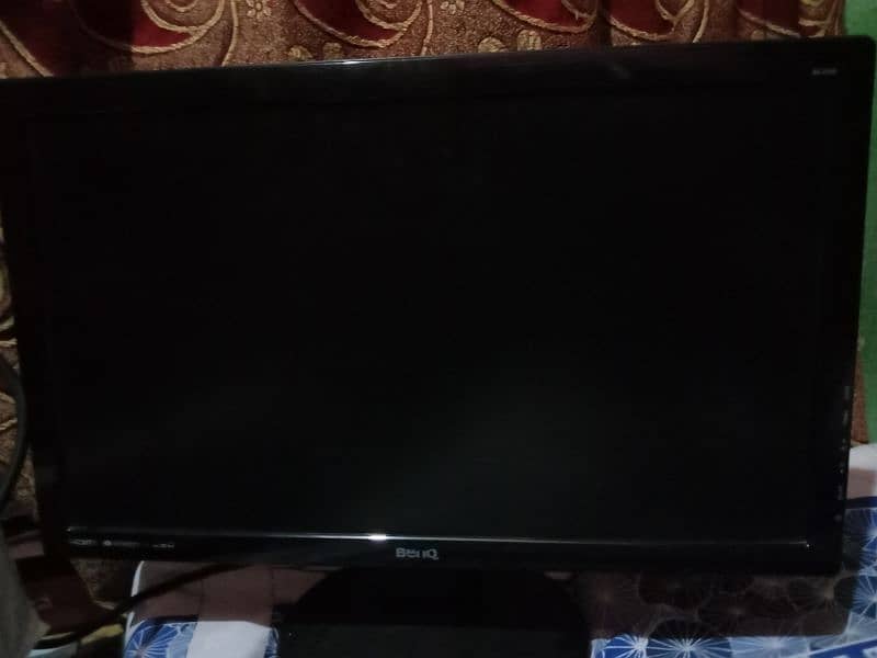 LCD monitor 21.5 inch 1