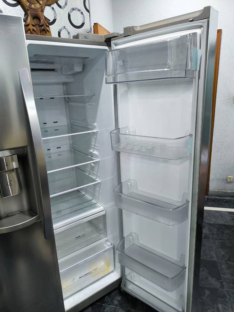 LG Refrigerator Side By Side Slightly Used For Sale 6