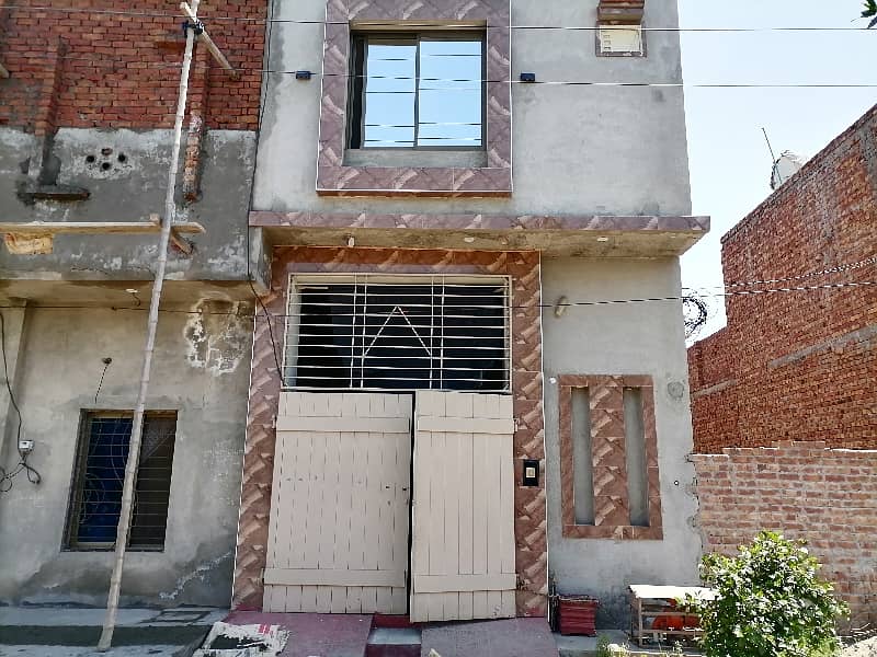 Prominently-Located Prime Location House Available In Madina Block For sale 0