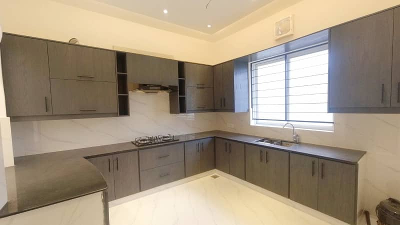 Prime Location House For Sale In Bankers Cooperative Housing Society 24