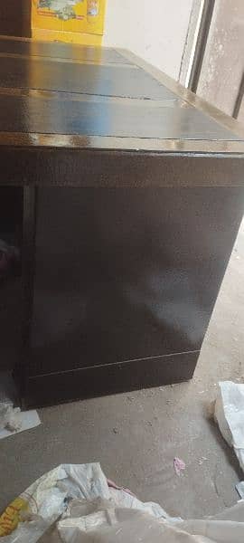 office table new condition 4