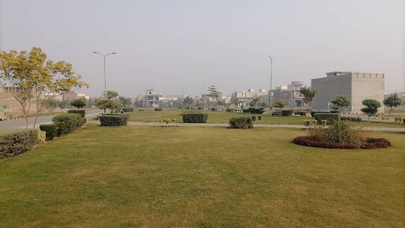 Residential Plot Of 5 Marla Is Available For Sale In Oasis Orchard Faisalabad 7