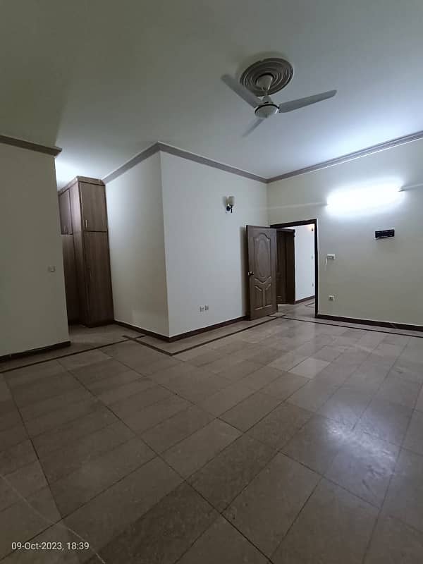 Beautiful Upper Portion For Rent 4