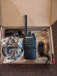 Motorola A-8 UHF Band Walkie Talkie 0