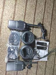 Motorola A-8 UHF Band Walkie Talkie 2