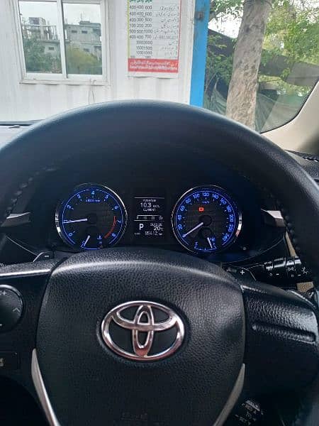 Toyota Altis Grande 2014 5