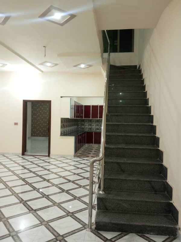 Prime Location 10 Marla House Situated In Khayaban Colony 2 For sale 1