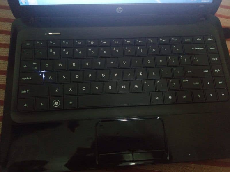 HP Notebook 1000 Laptop Core i3 2