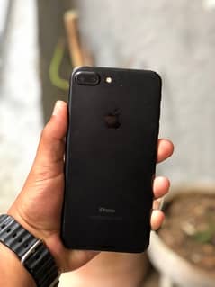 iphone 7+ with original box and Exchange possible