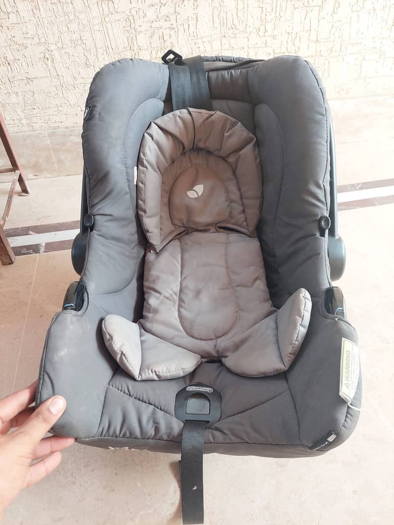 Premium Quality CAR SEAT for Ultimate Comfort and Safety 0